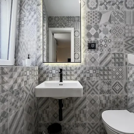 Apartment In An In Location