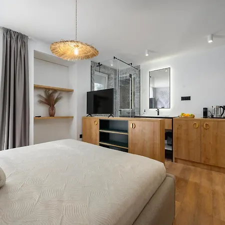 Apartment In An In Location *