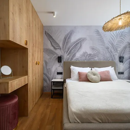 In Old Town By Waterfront Appartement